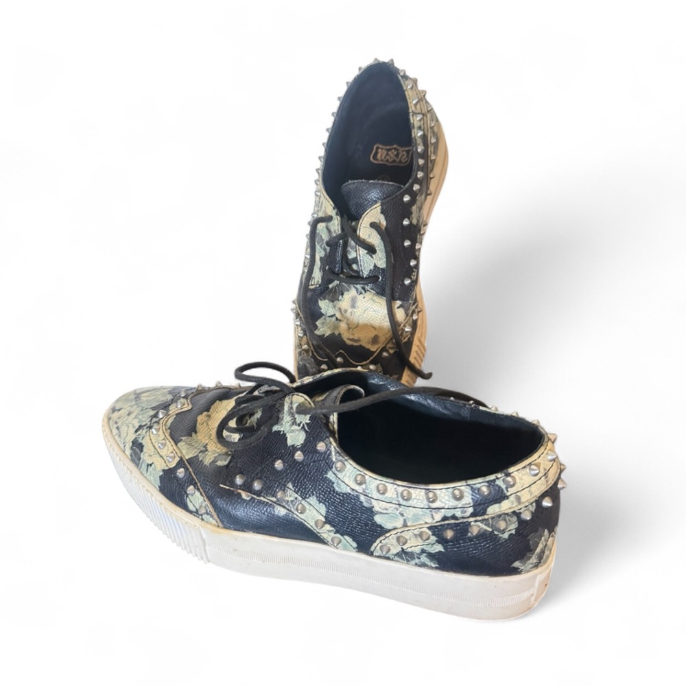 ✨ASH Floral Studded Platform Oxford Shoes
Size 37 (fits US 6.5–7)